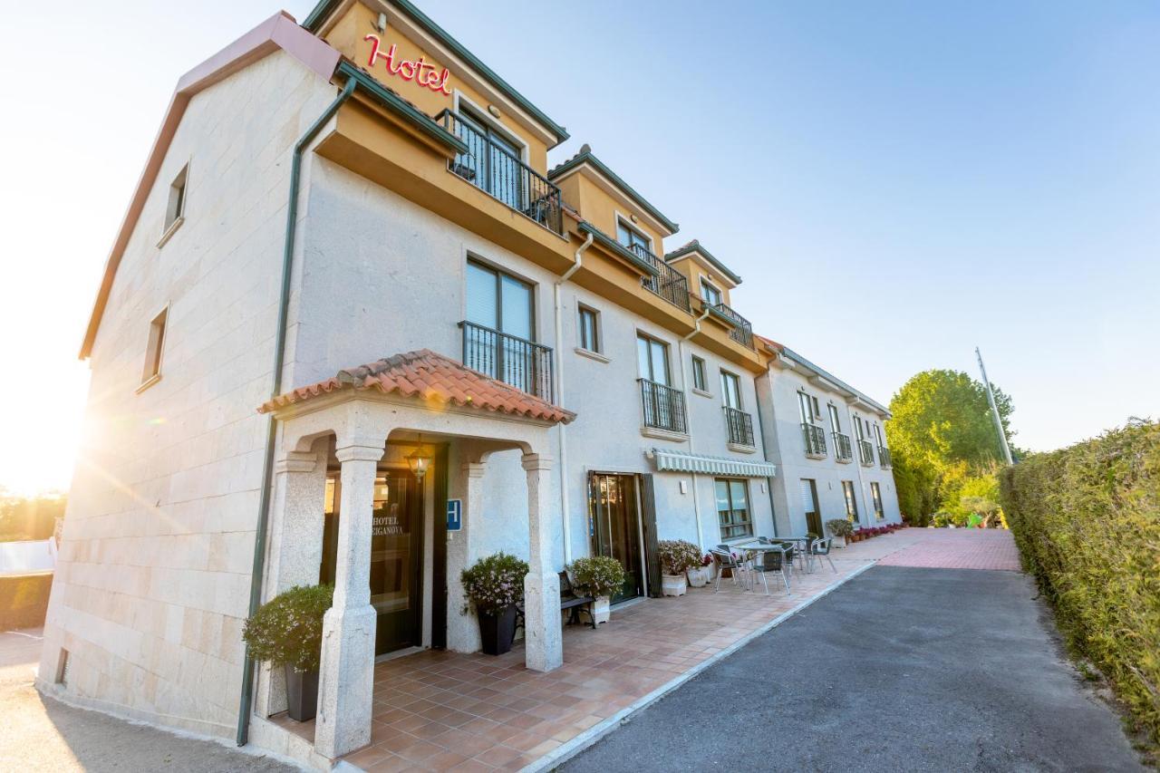 Hotel Veiganova Sanxenxo Buitenkant foto